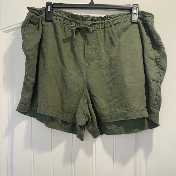 Lot of two pair, olive Linen Shorts & cotton shorts size 2x plus sizes - Picture 2 of 14